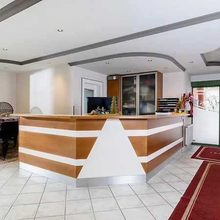 Alpenhotel Ramsauerhof Otel *